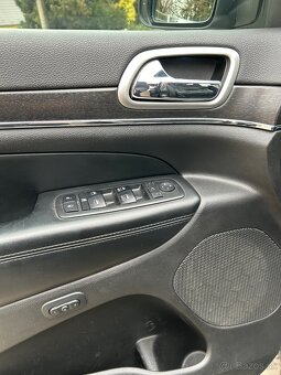 Jeep Grand Cherokee 3.0L V6 TD Laredo A/T - 8