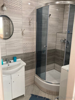 PRENÁJOM  2 IZBOVÝ BYT - 8