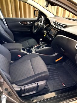 Nissan Qashqai benzín - 8