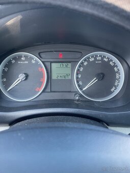 Skoda Fabia 2 - 8