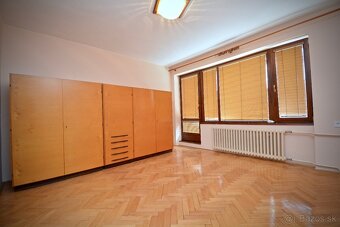 REZERVOVANÉ Na predaj rodinný dom na Kláštornej ulici - 8