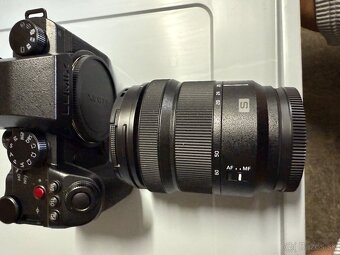 Lumix S5iix - 8
