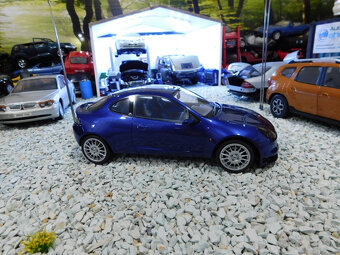 model auta Ford Fiesta ST Mk7 /Ford Puma Otto mobile 1:18 - 8