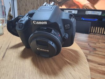 Canon EOS 700D,4x objektiv 2x bateria 350e - 8