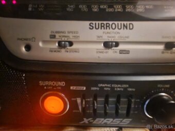 X- BASS dvojkazetový Rádiomagnetofón SHARP SURROUND - 8