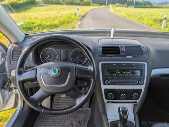 Škoda Octavia 2 facelift 1,6MPi - 8