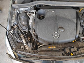 Mercedes Benz B 200 D - 8