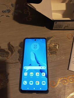 Mobilný telefón Motorola - 8