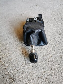 Rozpredam Ford Transit 2,2 - 8