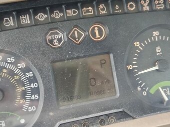 JOHN DEERE 6820+ČN+PVH - 8