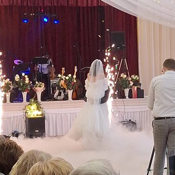 Plazivý dym a studene iskry, tanec v oblakoch - 8