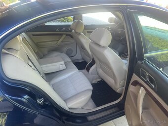 Škoda Superb 2.5 TDI V6 Elegance A/T - 8