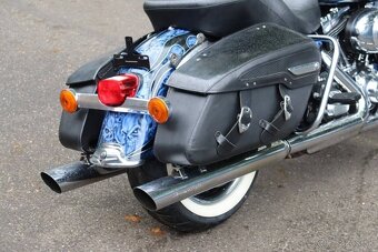 HARLEY - DAVIDSON - ROAD KING CLASSIC - 2013 - 23.200 km - 8