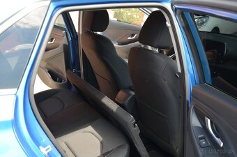 Hyundai i30 1,4 Family 73kw, M6 - 8