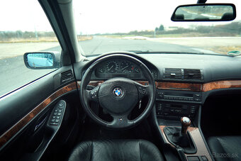 BMW E39 528i Sedan Manuál - 8