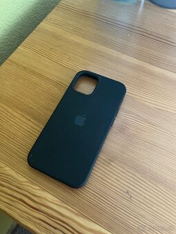 Predám iPhone 12 mini – 64 GB, čierny - 8