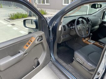 Nissan Pathfinder 2.5 dCI Automat 7-miestny - 8