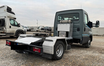 Iveco Daily mini ťahač - 8