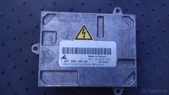 predám riadiacu jednotku xenónu - 8