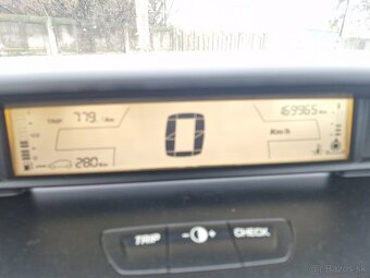 CITROËN C4 1.4 16V 65KW BENZIN - 8