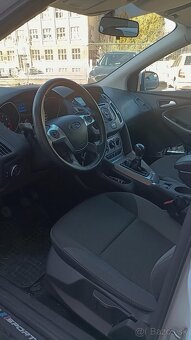 Ford Focus - 8