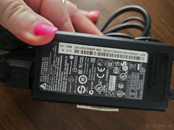 Nabíjačka na notebook lenovo - 8