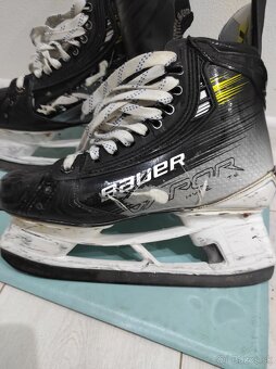 Korčule Bauer hyperlite 2 - 8