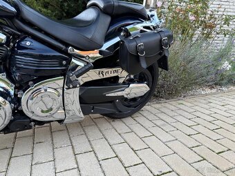 Yamaha Raider xv 1900 - 8
