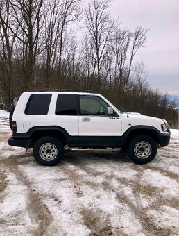 Predám Isuzu Trooper 3.0 DTi - 8