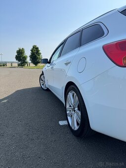 Kia ceed sw 1.6 crdi - 8