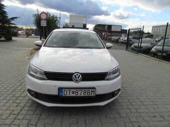 VW Jetta - 8