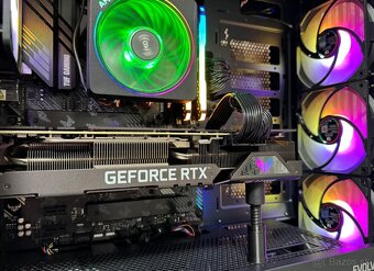 Ryzen 5 5600X\16GB\RTX 3080\SSD\750W Zdroj - 8