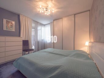 NÁDHERNÝ VÝHĽAD I VEĽKÁ TERASA I 2i izbový byt na Jégého ul. - 8
