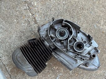 Predám motor Jawa 250 - 8