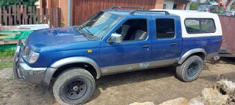 Nissan Navara D22 - 8
