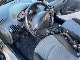 Peugeot 206 1.4 HDI 50 kw 2004 - 8