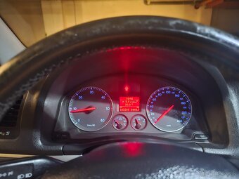 Volkswagen GOLF 77kW - 8