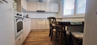 NA PRENÁJOM 3-IZBOVÝ ZREKONŤRUOV.BYT, HODVÁBNA UL., TREBIŠOV - 8