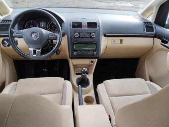 Volkswagen Touran 1.4 TSI+ CNG, 110 kw, 2011 - 8