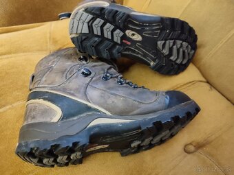 Kožené turistické alebo zimné topánky SALOMON v 40 - 8