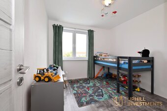 5i dom v radovej zástavbe, Lipová Bernolákovo. Znížená cena - 8