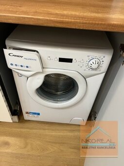 na prenájom zrekonštr. 2 izb. byt, KADNÁROVA ul. - 8