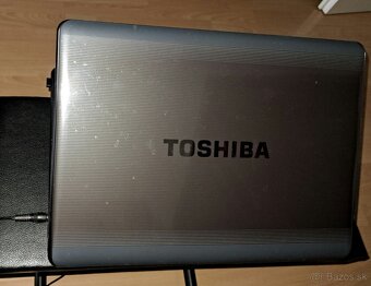 Notebook_Toshiba_17" - 8