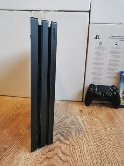 PS4 PRO 1TB - 8