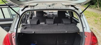 Suzuki Swift - 8