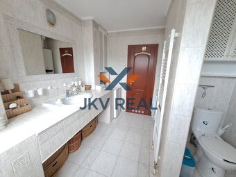 Na prenájom 4 izbový priestranný mezonetový byt na Jaseňovej - 8