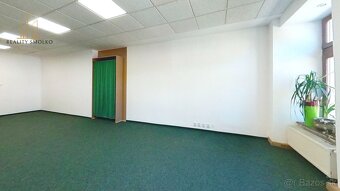 Prenájom komerčných priestorov v centre mesta Spišská Nová V - 8