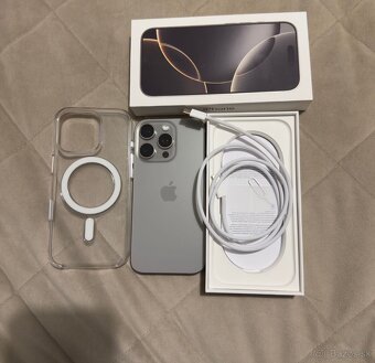iPhone 16 PRO 128 GB - 8