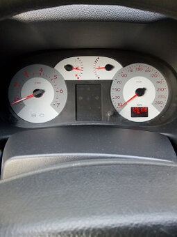 Renault Thalia, 1.2, benzín, 2008, klíma - 8