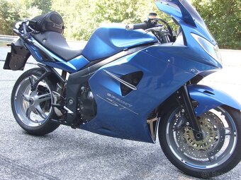 Triumph Sprint ST 1050 - 8